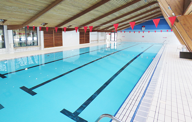 Piscine municipale de Bill&Atilde;&uml;re avec g&Atilde;&copy;n&Atilde;&copy;rateur de chlore in situ par Syclope Electronique