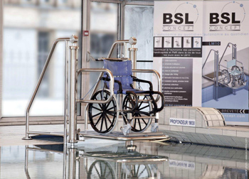 ascenseur hydraulique en inox pour personnes &Atilde;&nbsp; mobilit&Atilde;&copy; r&Atilde;&copy;duite pour les piscines